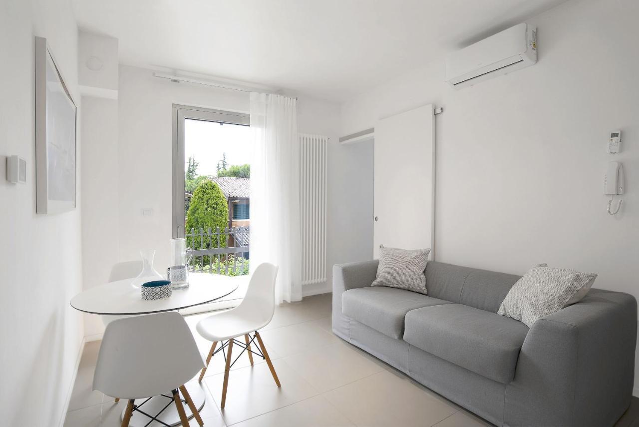 Baseventuno 4 Bilocale Apartment Sirmione Exterior photo